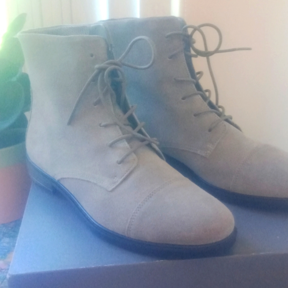 Ecco boots